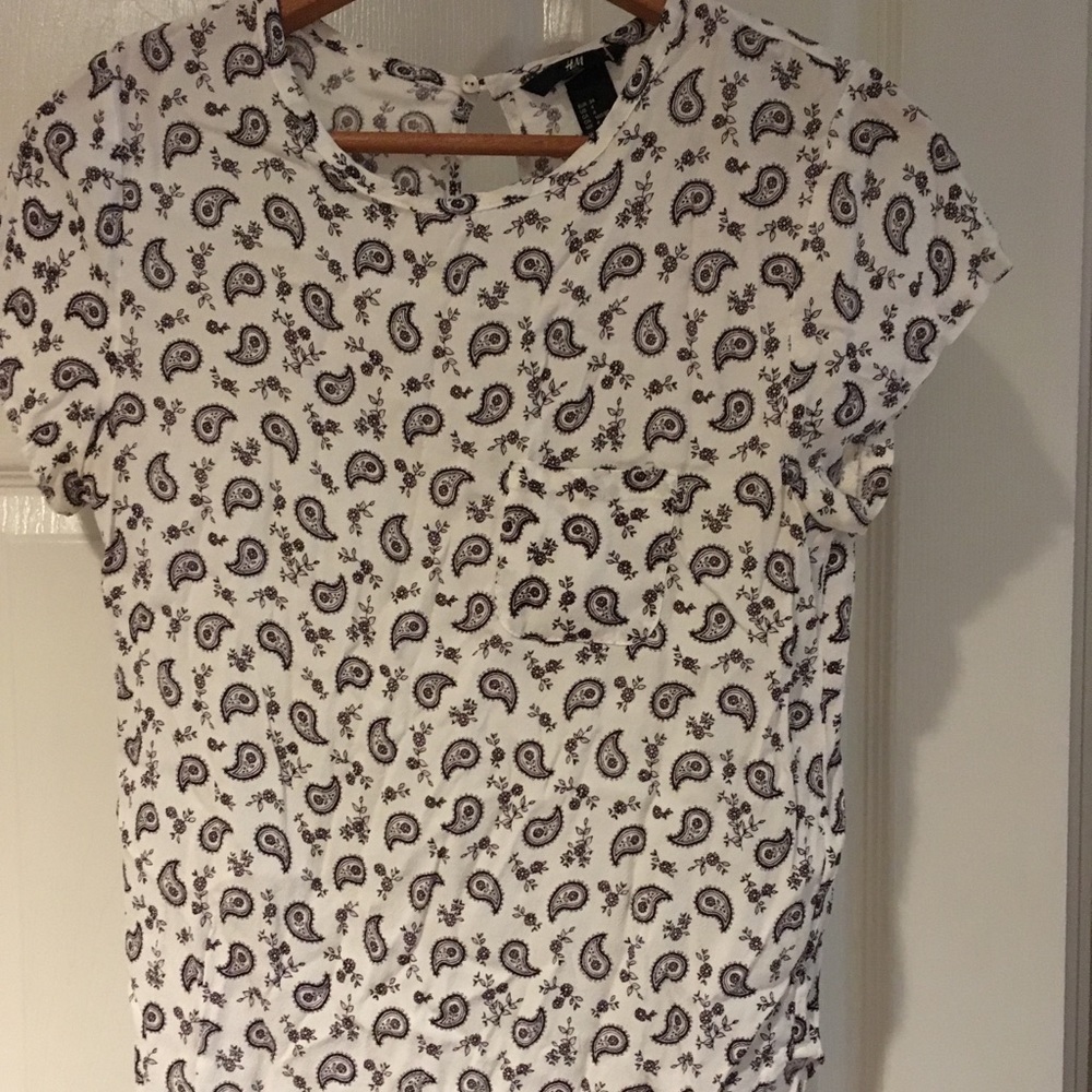 H&M keyhole top